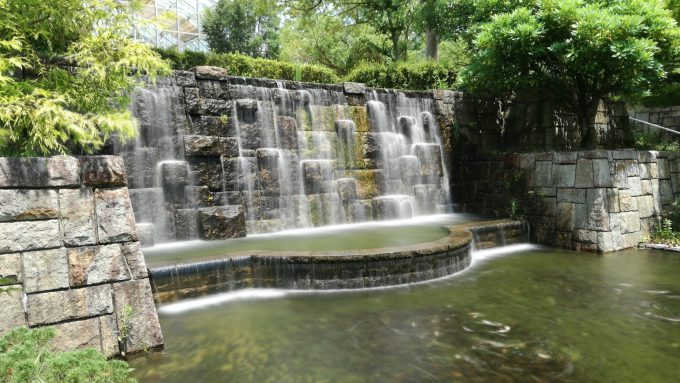 P9liteを三脚とスマホ固定台を利用してシルキーウォーター設定で撮影