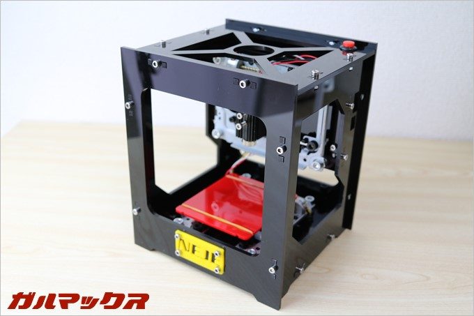 NEJE DK-8-KZの本体は非常にシンプル