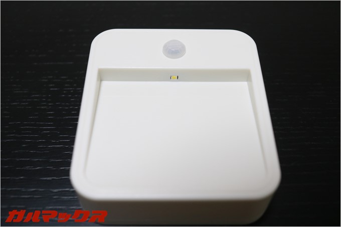 LEDは1つだけですが、暗所で利用するので思っているよりも明るいです