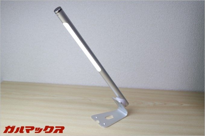 スタンドと本体は磁石式なので取り外しが楽ちん