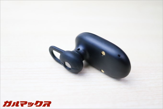 イヤーフックは装着位置により外れやすいので練習しよう！