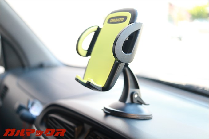 ツルツルしているところならぺたりとくっつきます