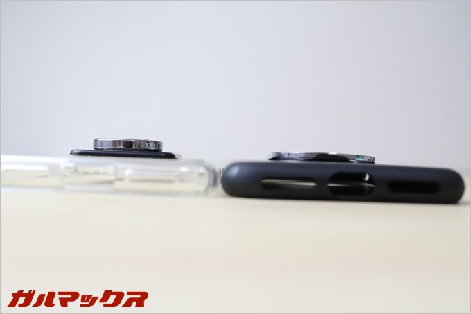 dodocoolのケースは専用設計なので薄い