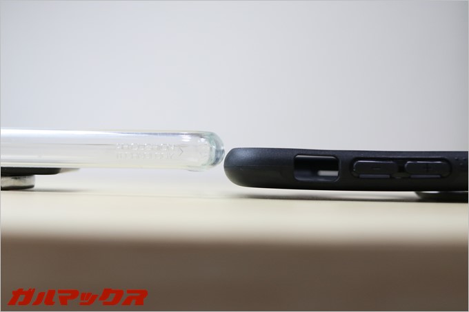 リングを下にして並べると5mm程厚さが違います