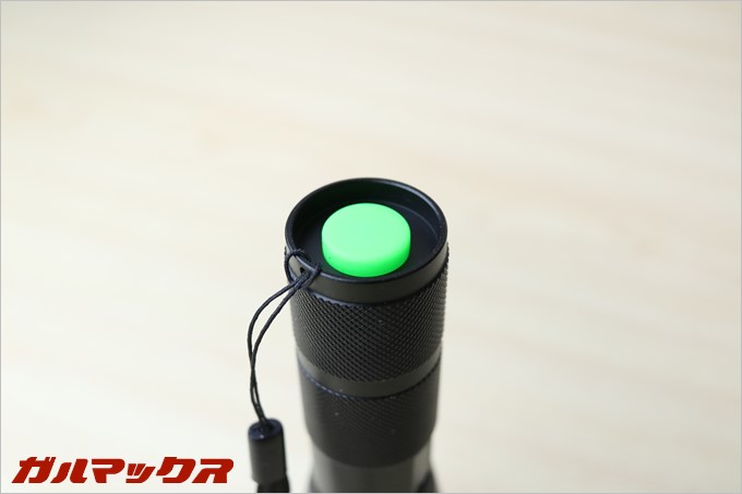 電源ボタンはグリーンで視野性も良いです。