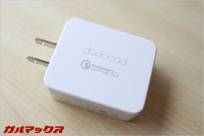 ｄｏｄｏｃｏｏｌのQualcomm認証済みQuickcharge3.0対応充電器