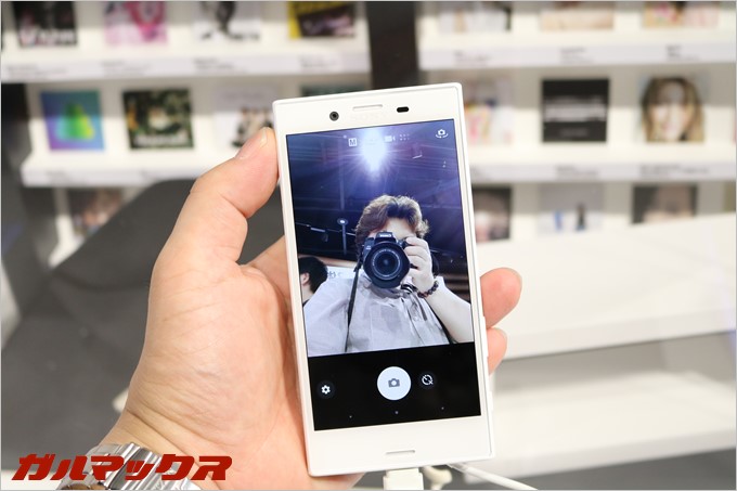 インカメラは500万画素ですがかなりキレイに撮影できますよ