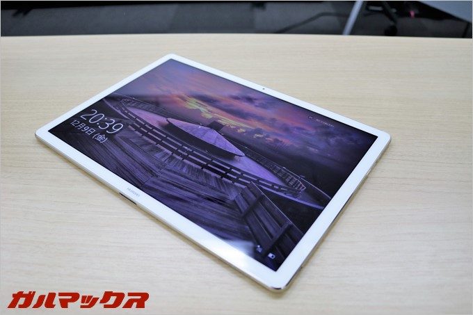 高解像度過ぎてビックリするくらい美しい「HUAWEI MateBook」のIPS液晶。