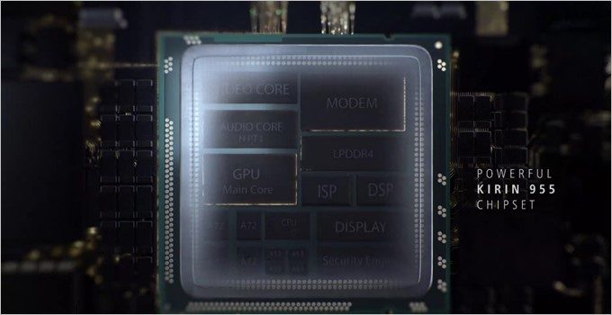 同社のハイエンドSoCである「HUAWEI Kirin 955」を搭載。