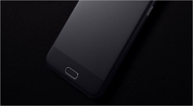 Blade V8の指紋センサーはホームボタンに搭載。