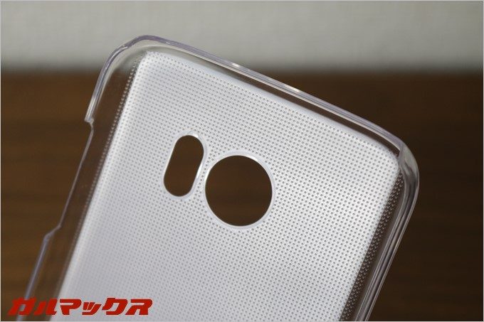 カバーは本体に装着されている状態です。