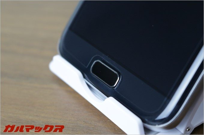 BLUBOO EdgeのホームボタンはiPhoneやGalaxyのように物理ボタンタイプです。