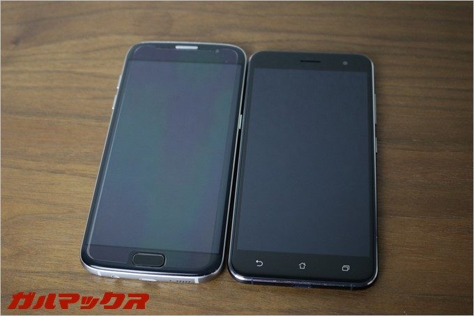 BLUBOO Edge本体の横幅は5.2インチのZenfone3と変わりません。