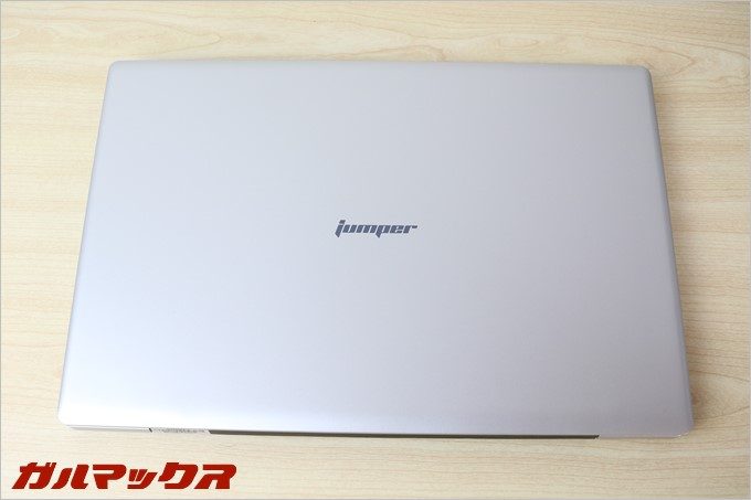 Jumper Ezbook 3の天板は非常に指紋が目立ちにくい