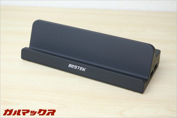 SH4C2の本体正面にはBESTEKのメーカーロゴが入っています