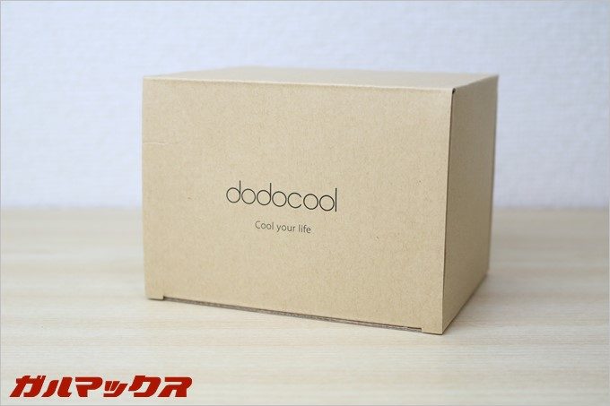 N300はシンプルな箱に入っています。