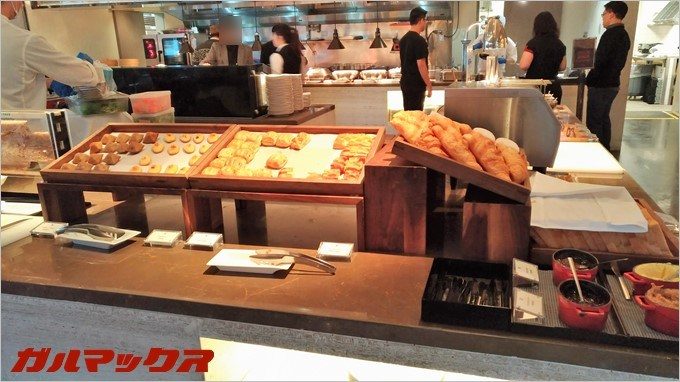 LA FARFALLAのバイキングの料理。