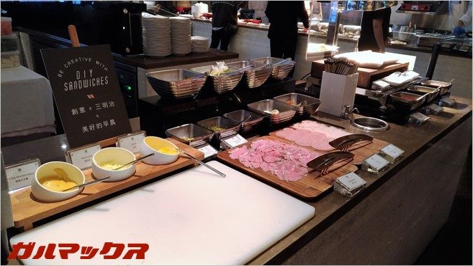 LA FARFALLAのバイキングの料理。