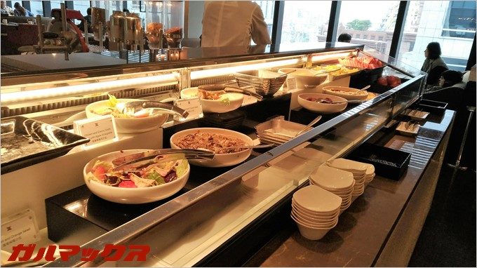 LA FARFALLAのバイキングの料理。