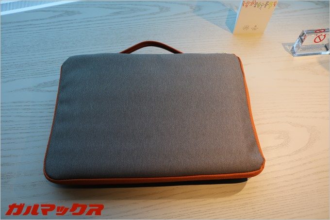 裏面は特に何も無し。