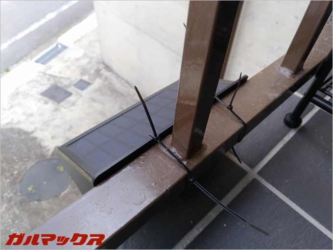 結束バンドを利用して5分で取り付け完了