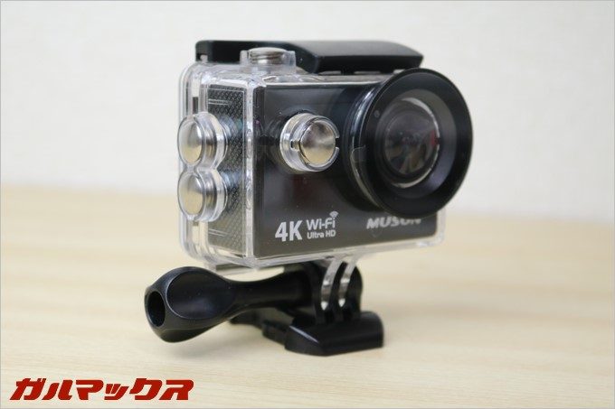 MUSON MC2は水中撮影も可能な防水ケースが入っています。