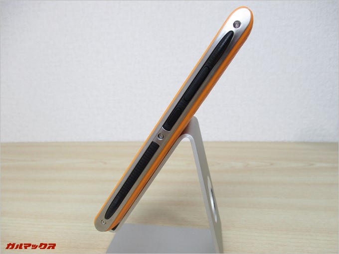 分厚くゴツいHOMTOM HT20 Pro。