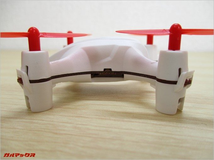 MicroSDが挿さるので長時間録画もバッチリ。