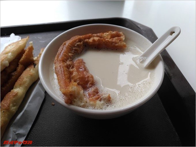 台湾ではお麩を豆乳にぶち込むのが通みたい。