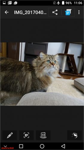 ボケ味モードで撮影した写真は後からギャラリーでF値やピント位置を調整できるだけでなく3D化も可能です。