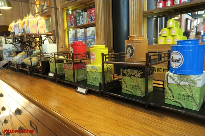 1階はおみやげショップとなっています。