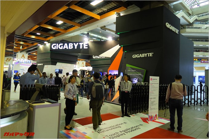 GIGABYTE