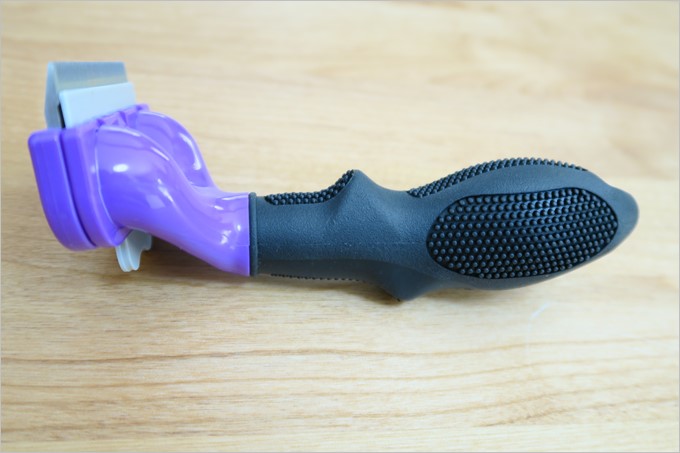 ファーミネーターは人間工学に基づいたグリップを採用