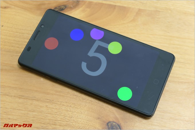 最大同時タップ数は5つです。