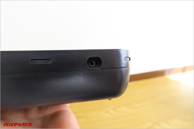 HDDが動かないようにネジ止めして終了