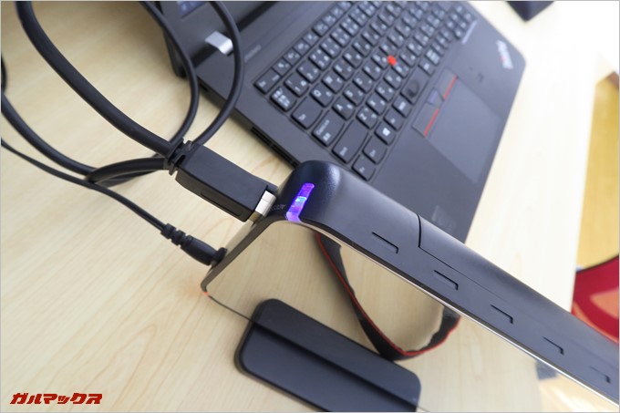 2.0で接続中はブルーに光ります