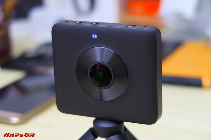 カメラモード時はカメラマークが点灯する