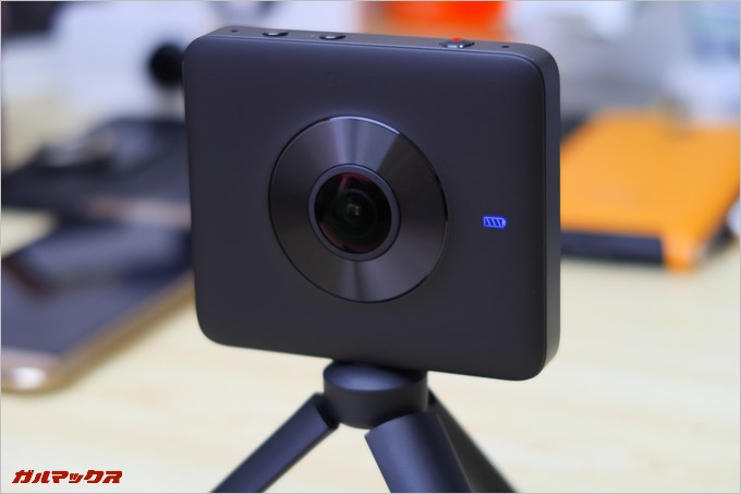 充電残量も表示されるが細かな残量が確認できないので残念。