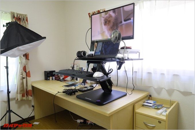 Loctekの卓上スタンディングデスク