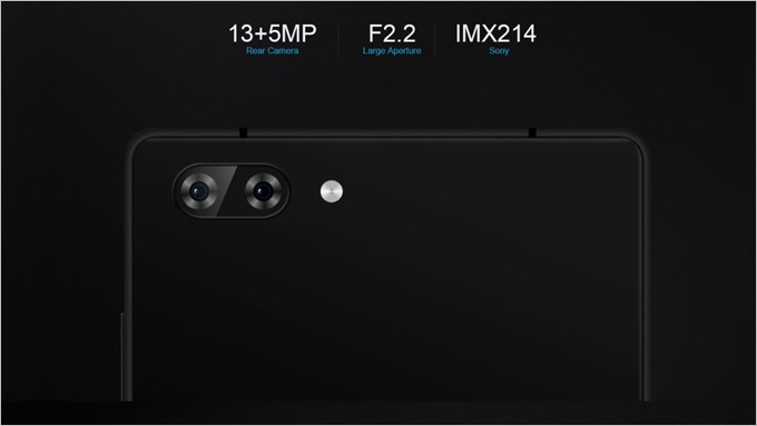 SONYのIMX214を採用したデュアルカメラを搭載