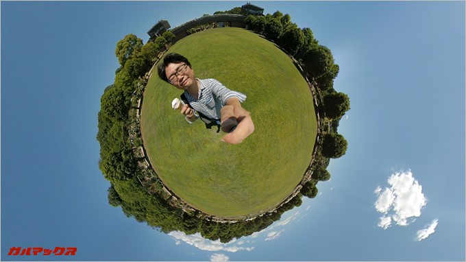 Xiaomi mijia 3.5Kで撮影した写真。ボールの上に乗っているような写真が撮影可能