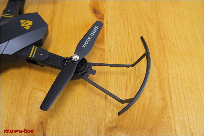 プロペラガードはワンタッチで外すことが可能