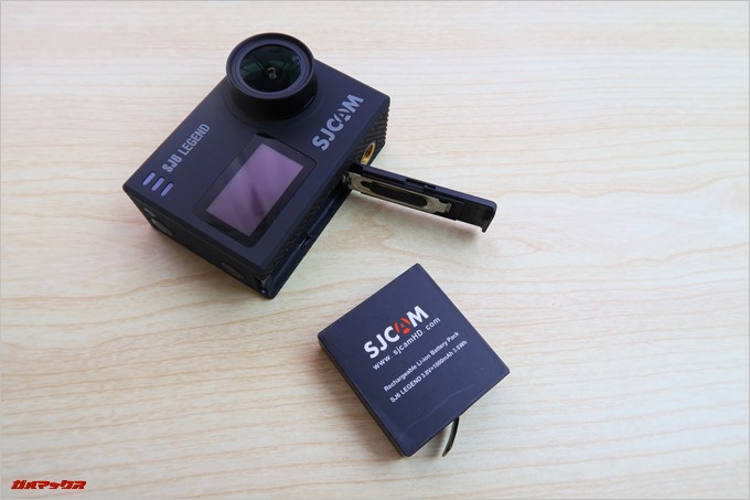 SJCAM SJ6 LEGENDのバッテリー