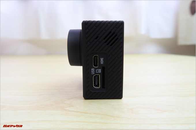 SJCAM SJ6 LEGENDの側面