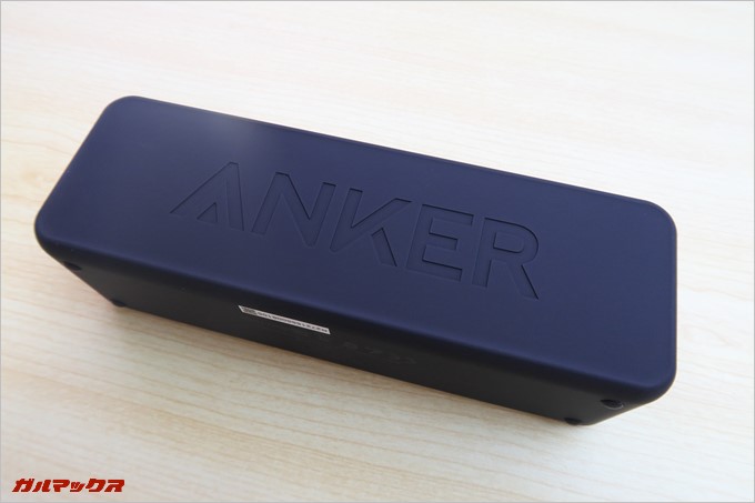 背面にもAnkerロゴが刻み込まれている