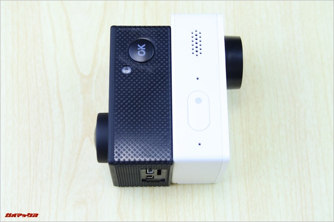 本体の厚みも高級機と大差ありません