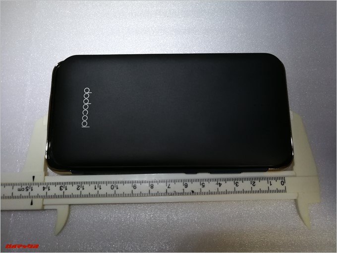 dodocool DP21はマッドな仕上がりでコンパクト