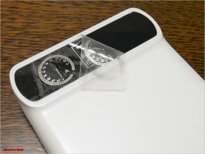 KINGREEのディスプレイには保護フィルムが入っている