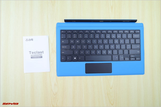 Teclast Tbook 16 Power専用キーボードも本体と説明書のみです