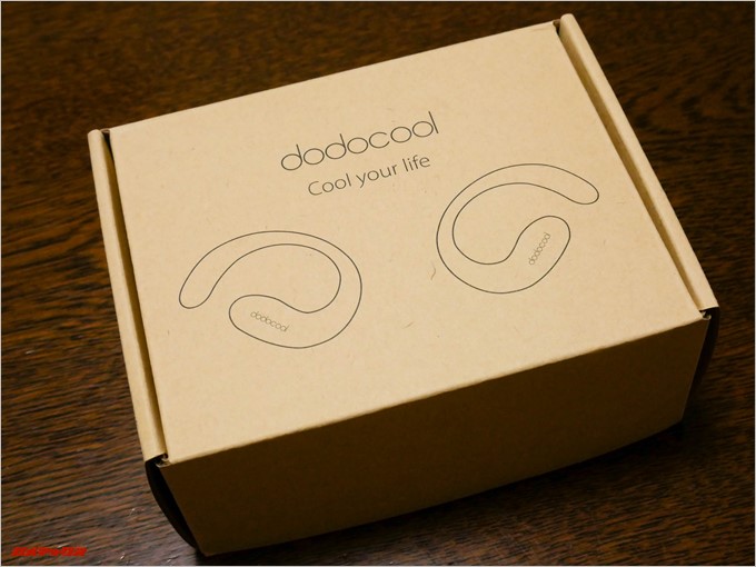 dodocoolのDA144の外箱は専用に作られた箱です